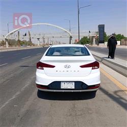 هیوندای ئەلەنترا